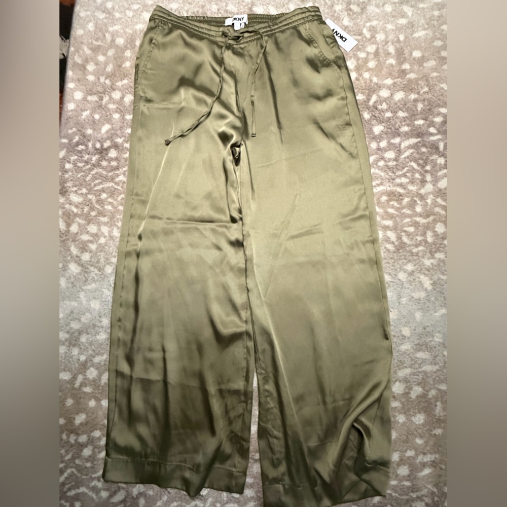DKNY Olive Satin-Effect straight Pants